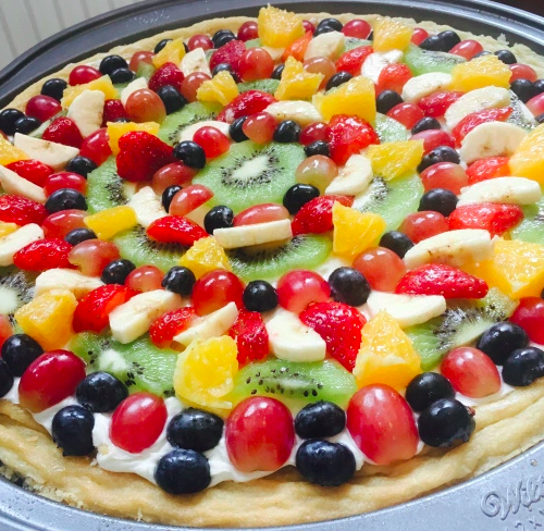 A Healthy Dessert with a Sugary Twist: Fruit Pizza