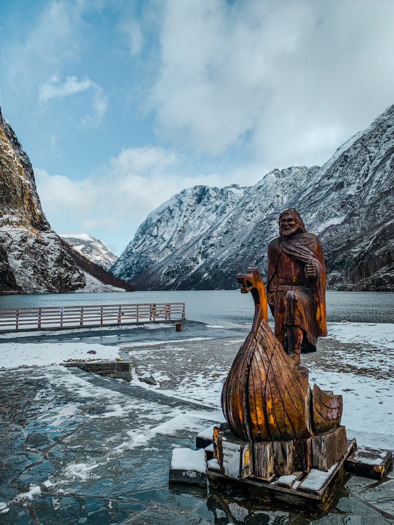 Statue on the fjords in Gudvangen