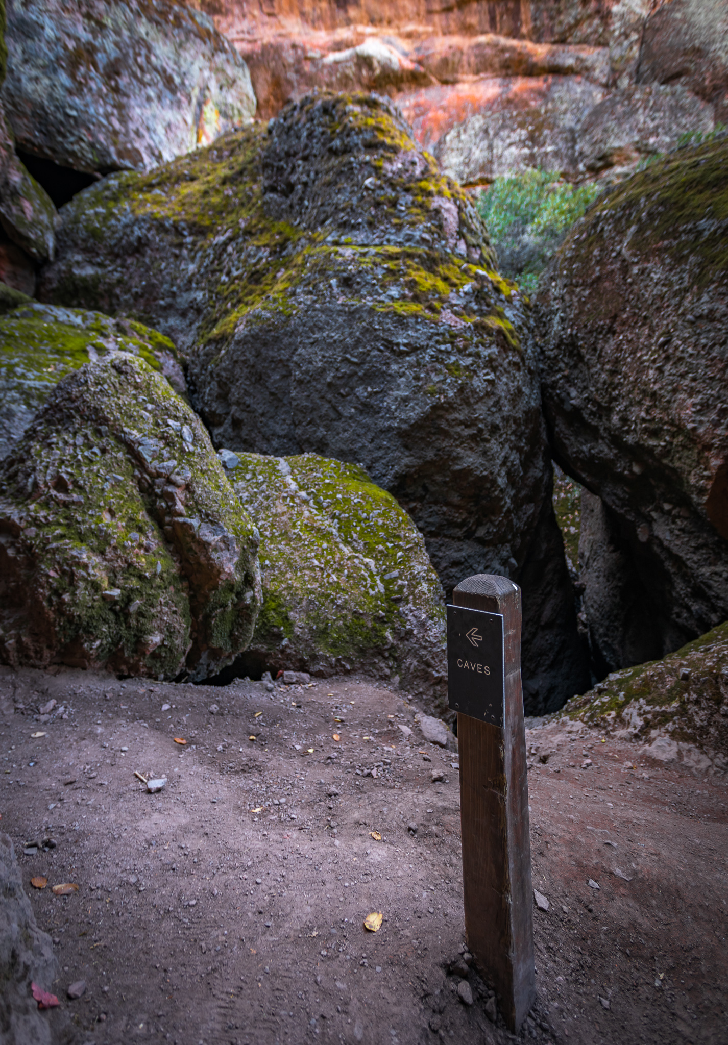 Hiking The Caves In Pinnacles National Park The Break Of Dawns