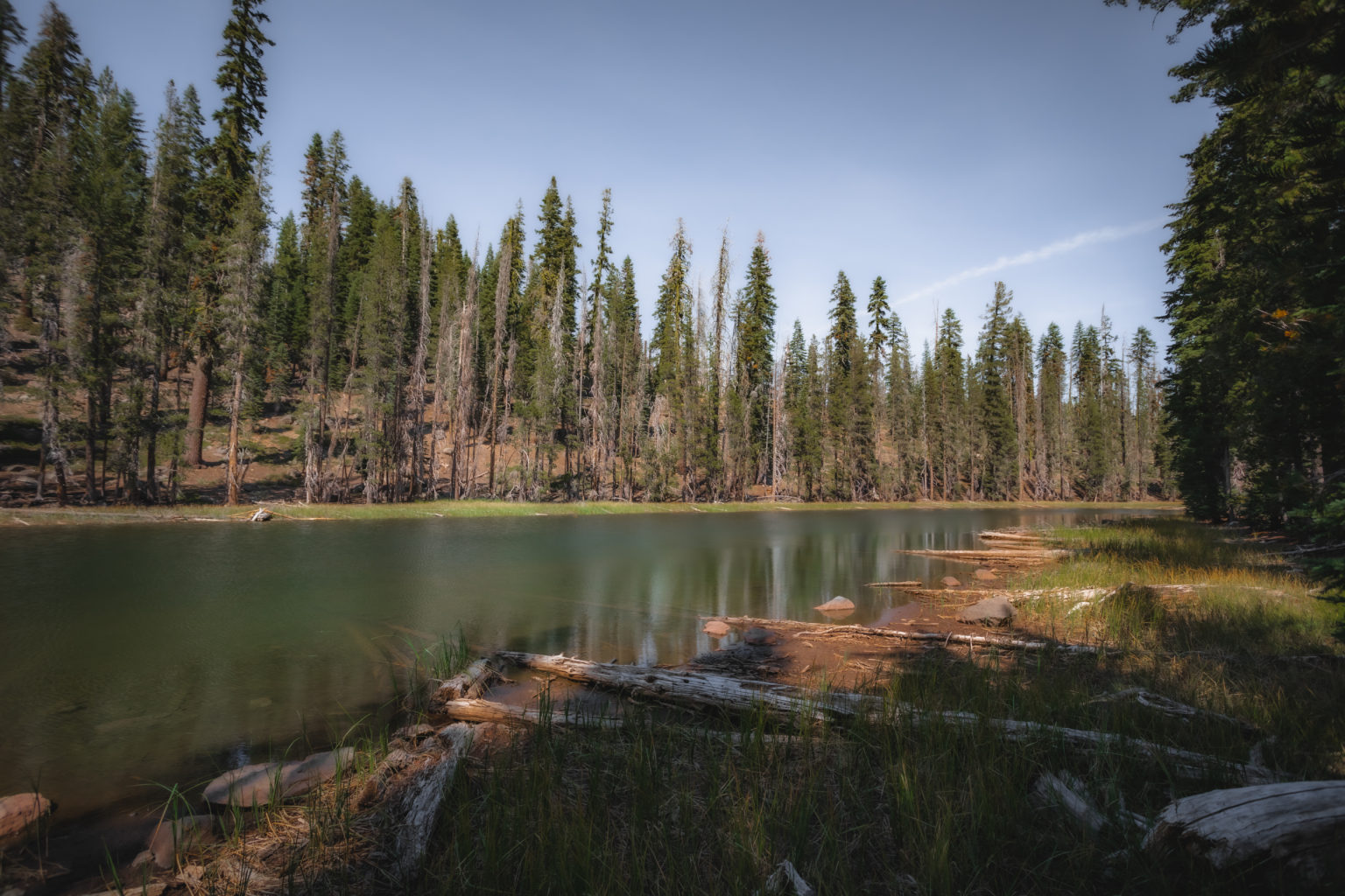 Hiking the Cluster Lakes Trail in Lassen National Park - The Break of Dawns