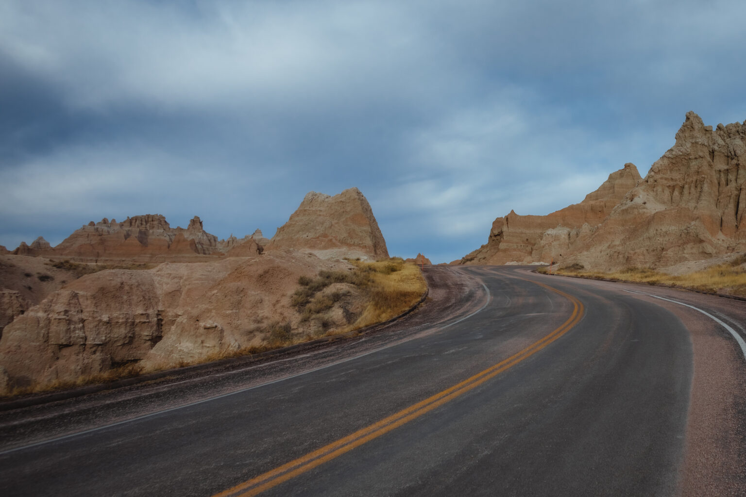 Driving the Badlands Loop Road in South Dakota - The Break of Dawns